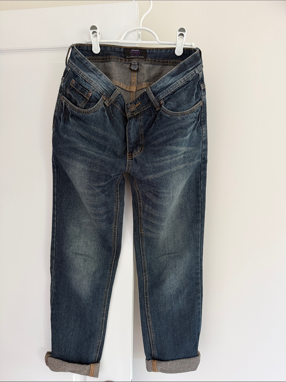 Urban Heritage Slim Straight Jeans in Washed Blue